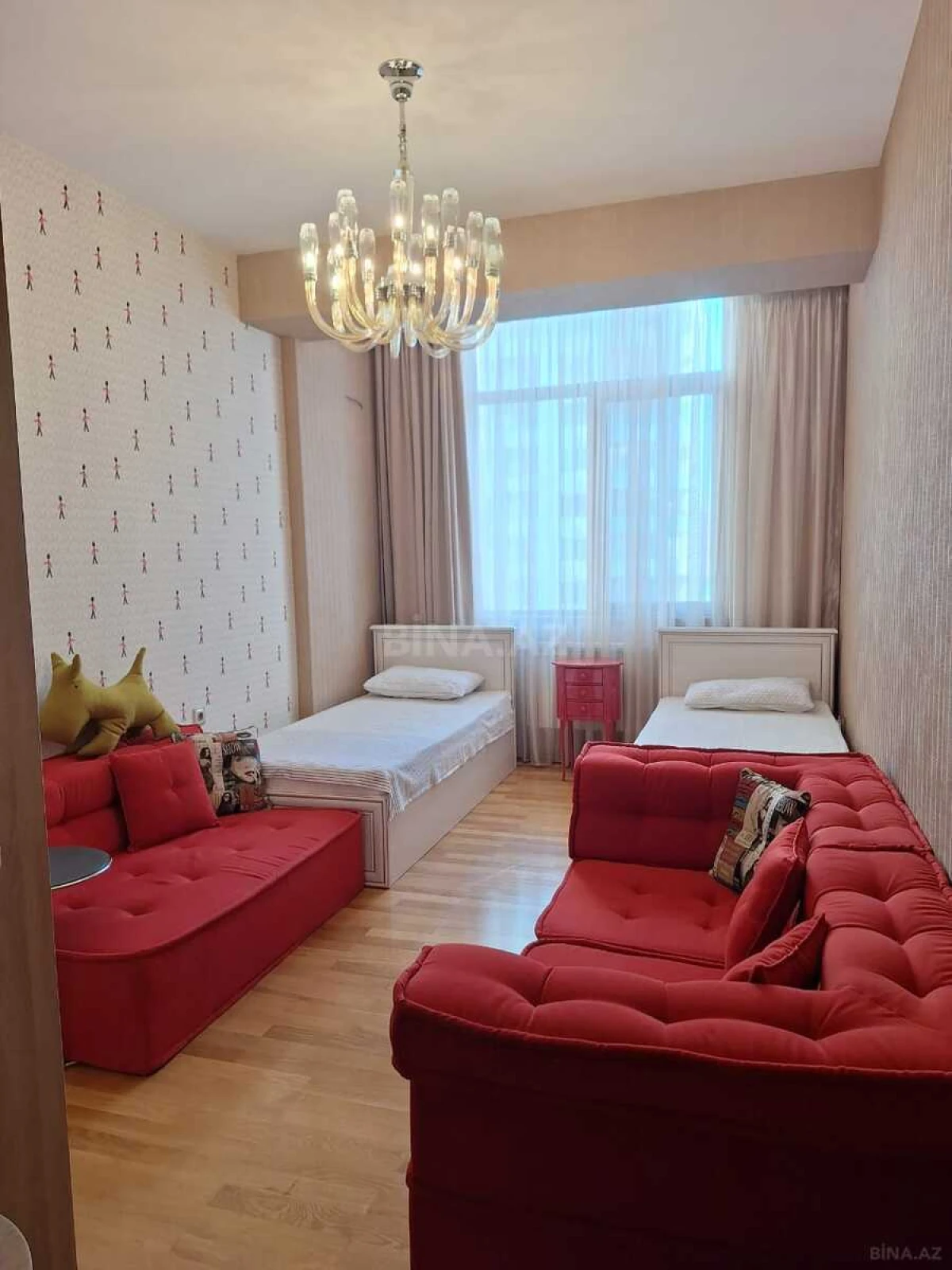 Kirayə verilir 3 otaqlı mənzil 120 m²