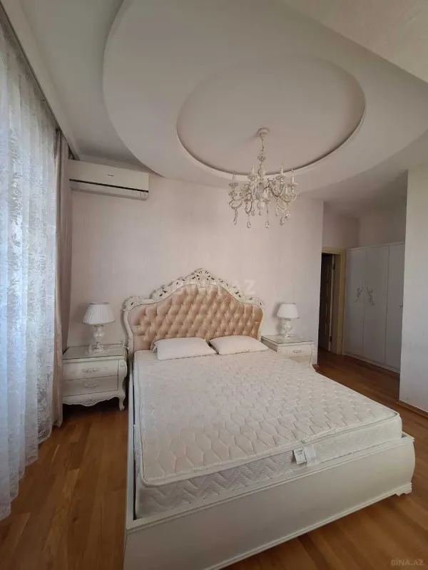 Kirayə verilir 3 otaqlı mənzil 120 m²