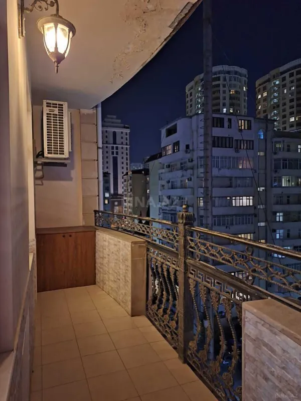 Kirayə verilir 3 otaqlı mənzil 120 m²