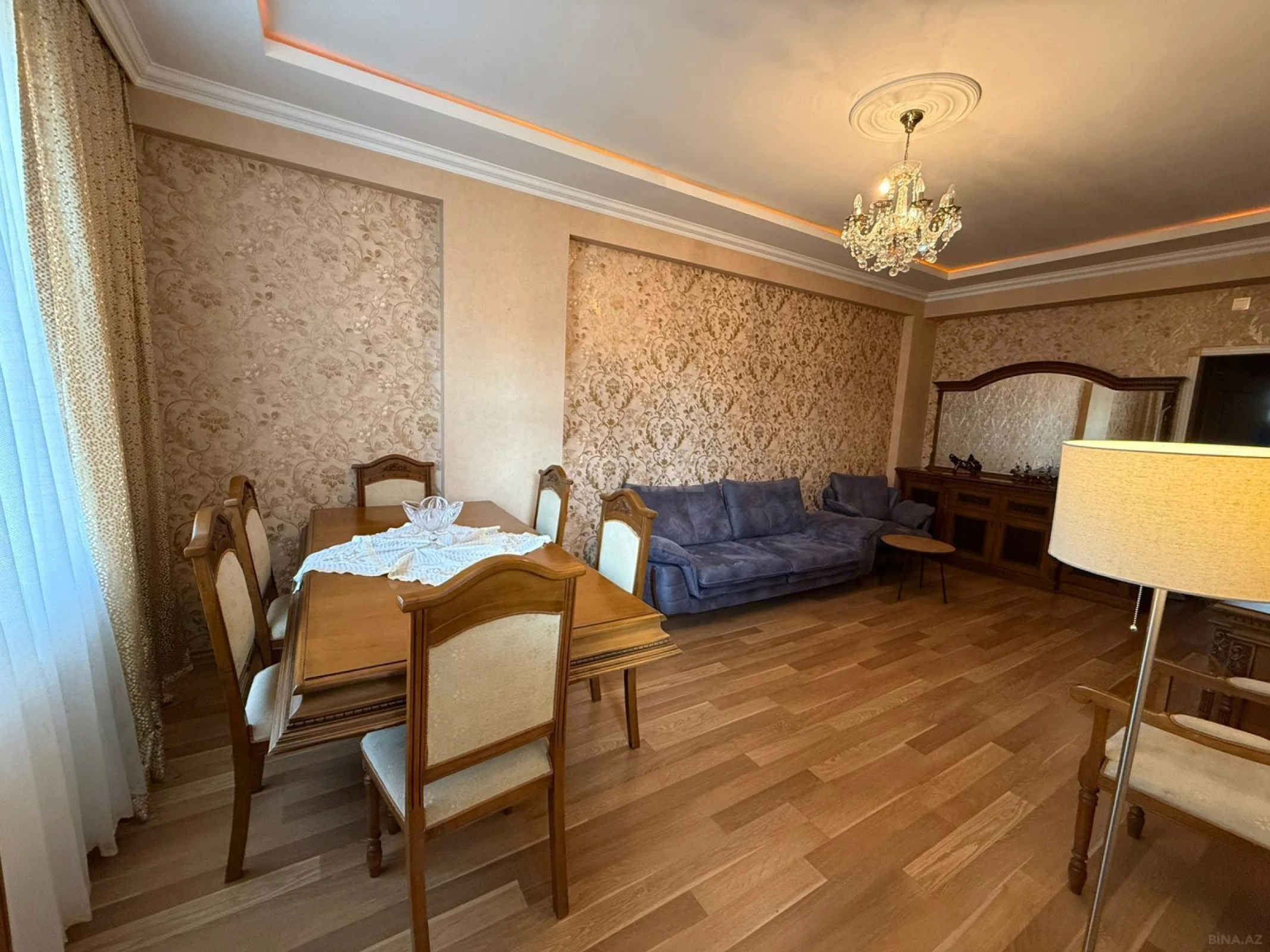 Satılır 3 otaqlı mənzil 115 m²