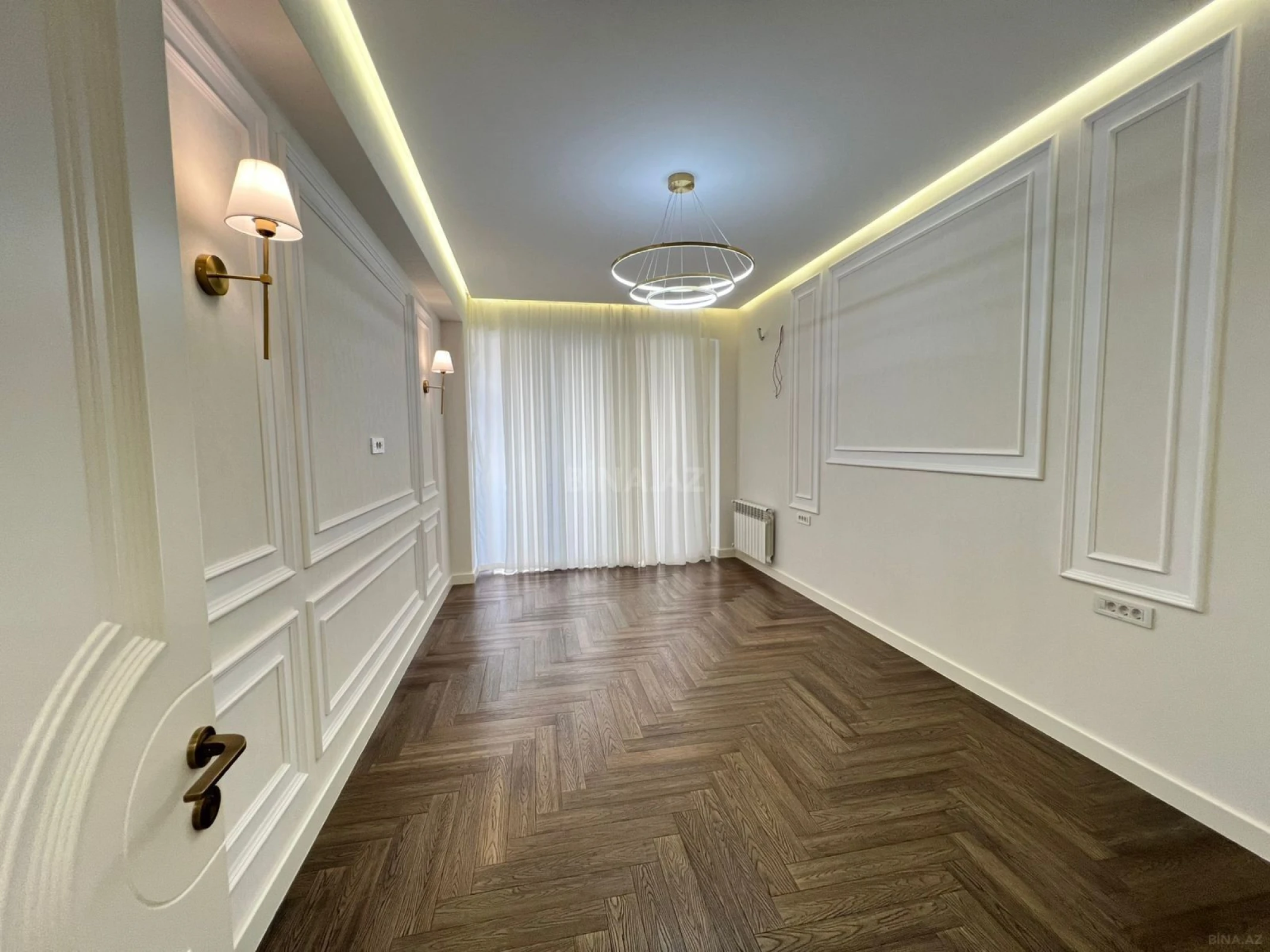 Satılır 3 otaqlı mənzil 123 m²