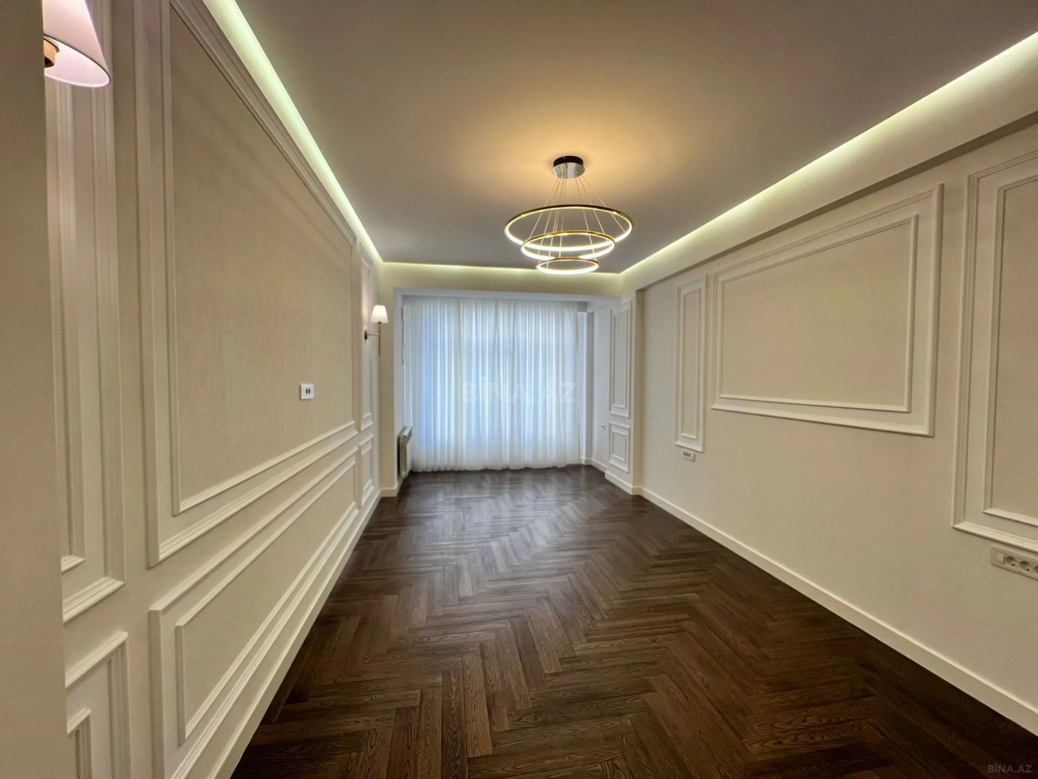 Satılır 3 otaqlı mənzil 123 m²