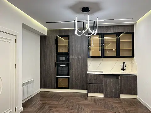 Satılır 3 otaqlı mənzil 123 m²