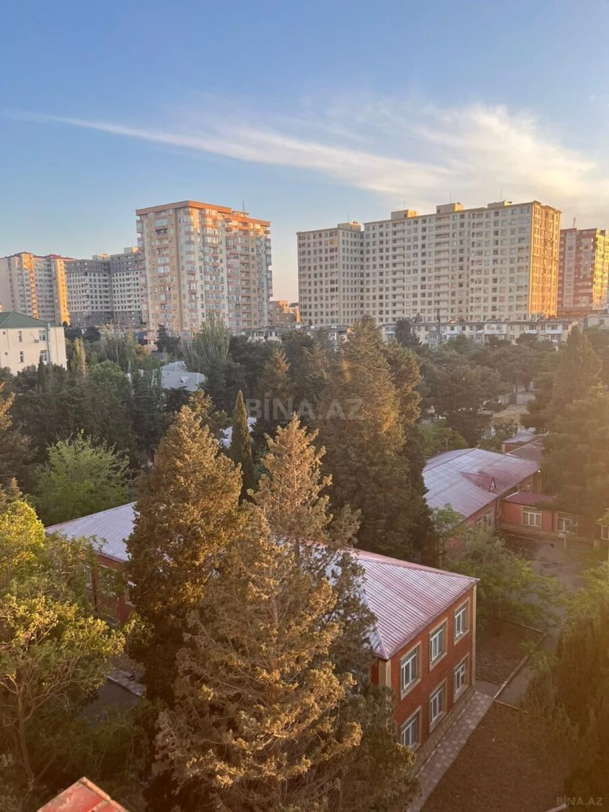 Satılır 2 otaqlı mənzil 88 m²