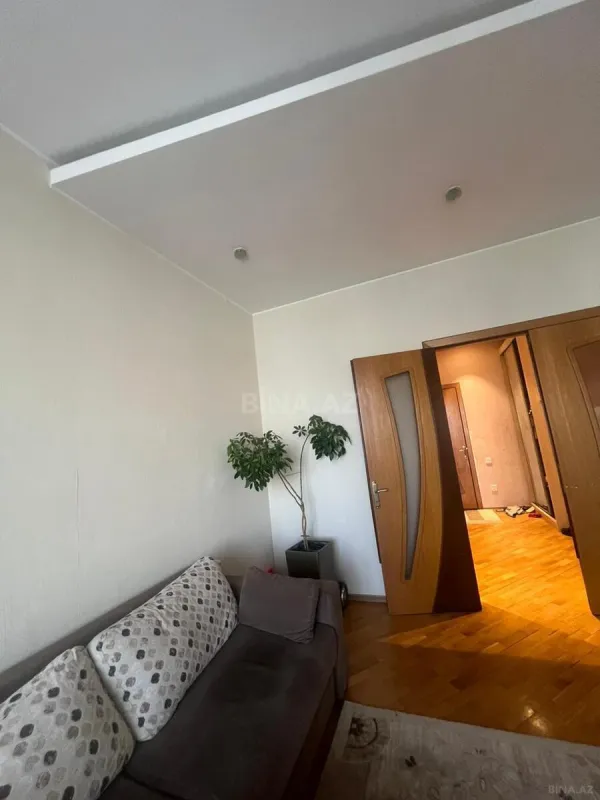 Satılır 2 otaqlı mənzil 88 m²