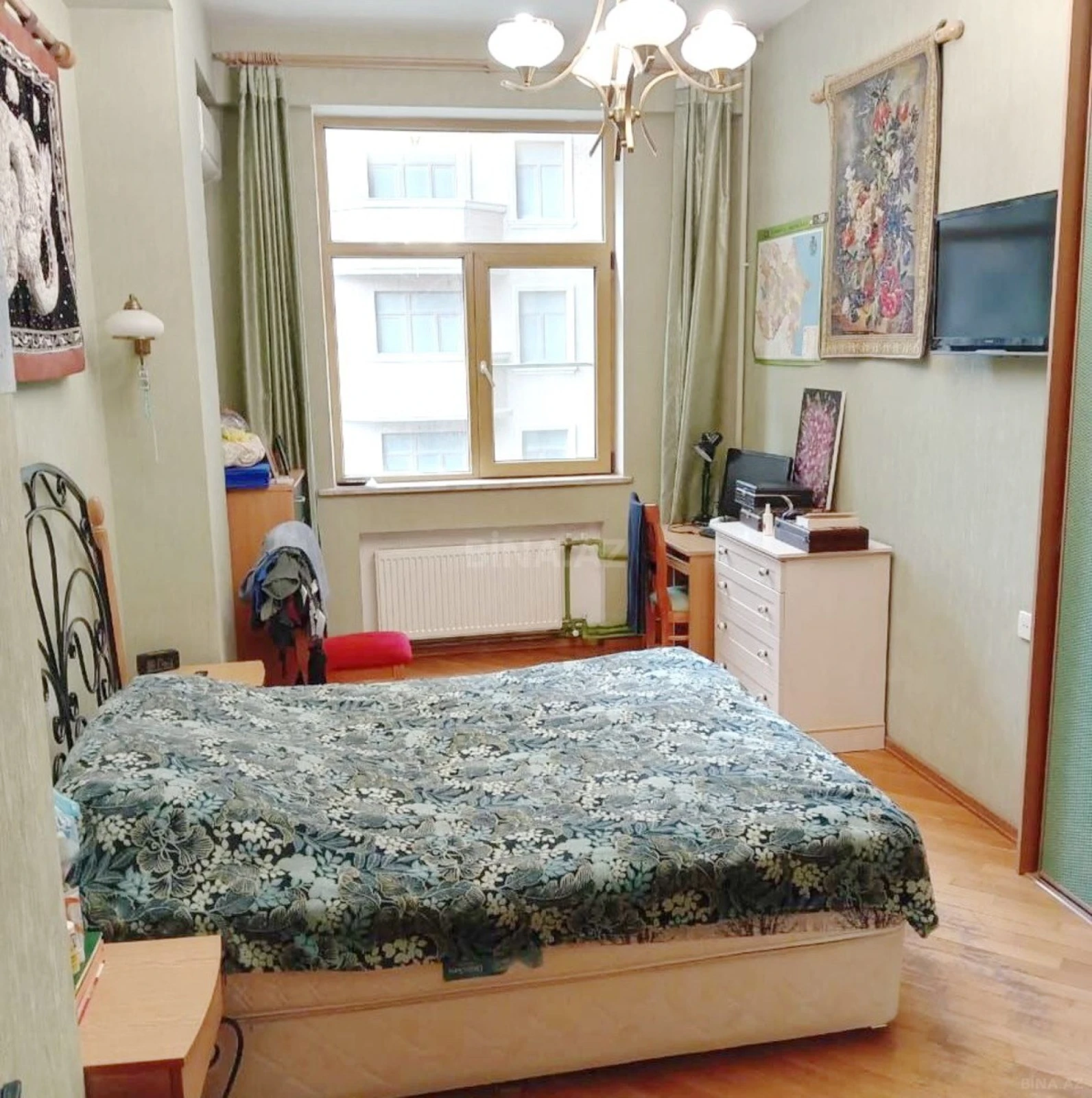 Satılır 4 otaqlı mənzil 155 m²
