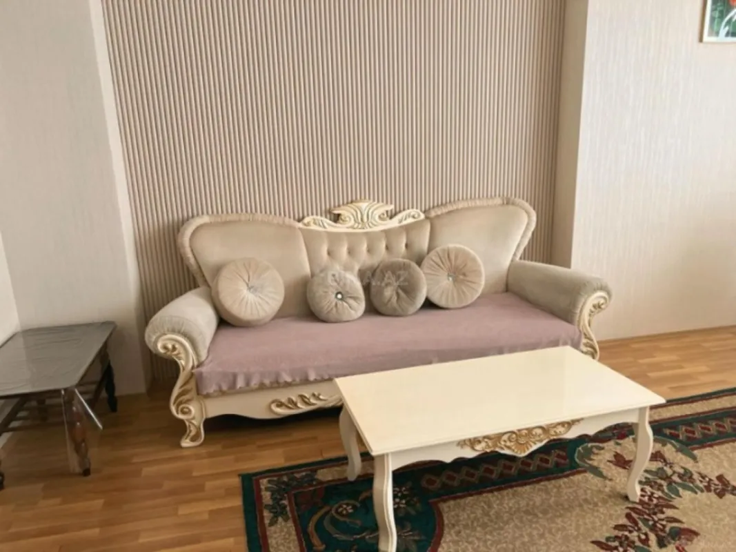 Kirayə verilir 3 otaqlı mənzil 100 m²