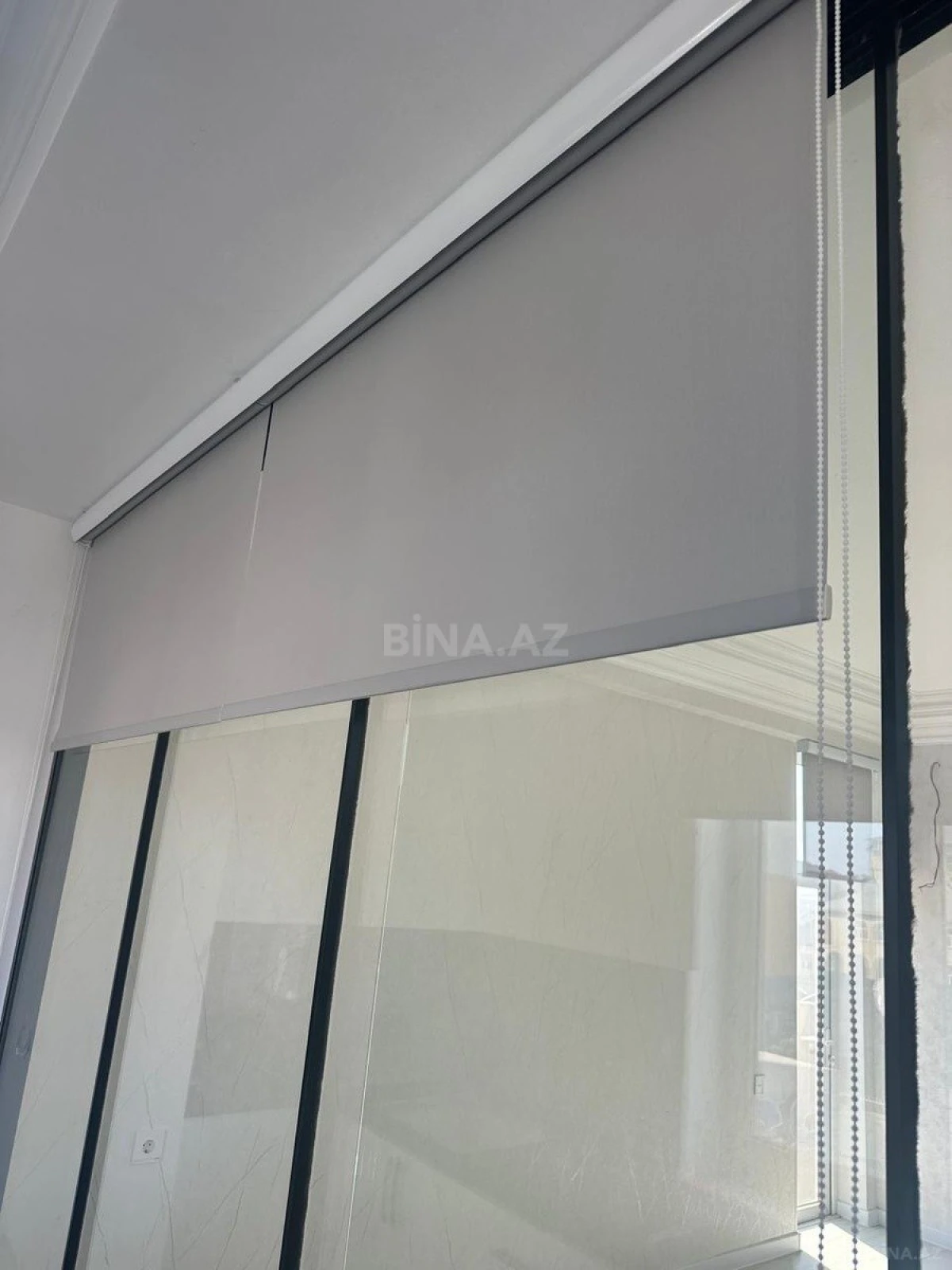 Satılır 2 otaqlı mənzil 76 m²