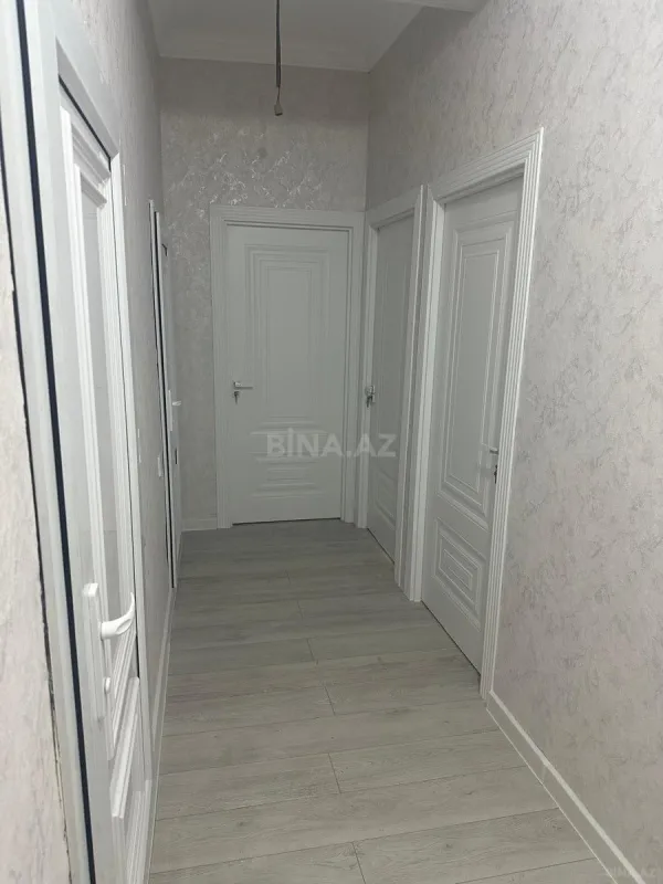 Satılır 2 otaqlı mənzil 76 m²