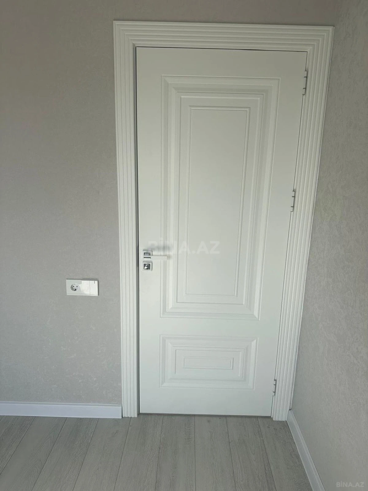 Satılır 2 otaqlı mənzil 76 m²