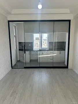 Satılır 2 otaqlı mənzil 76 m²
