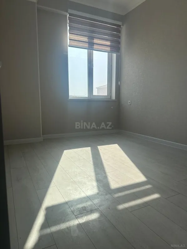 Satılır 2 otaqlı mənzil 76 m²