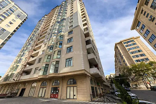 Satılır 4 otaqlı mənzil 133 m² — Bakı, Nizami 4 otaq 133.00 m²