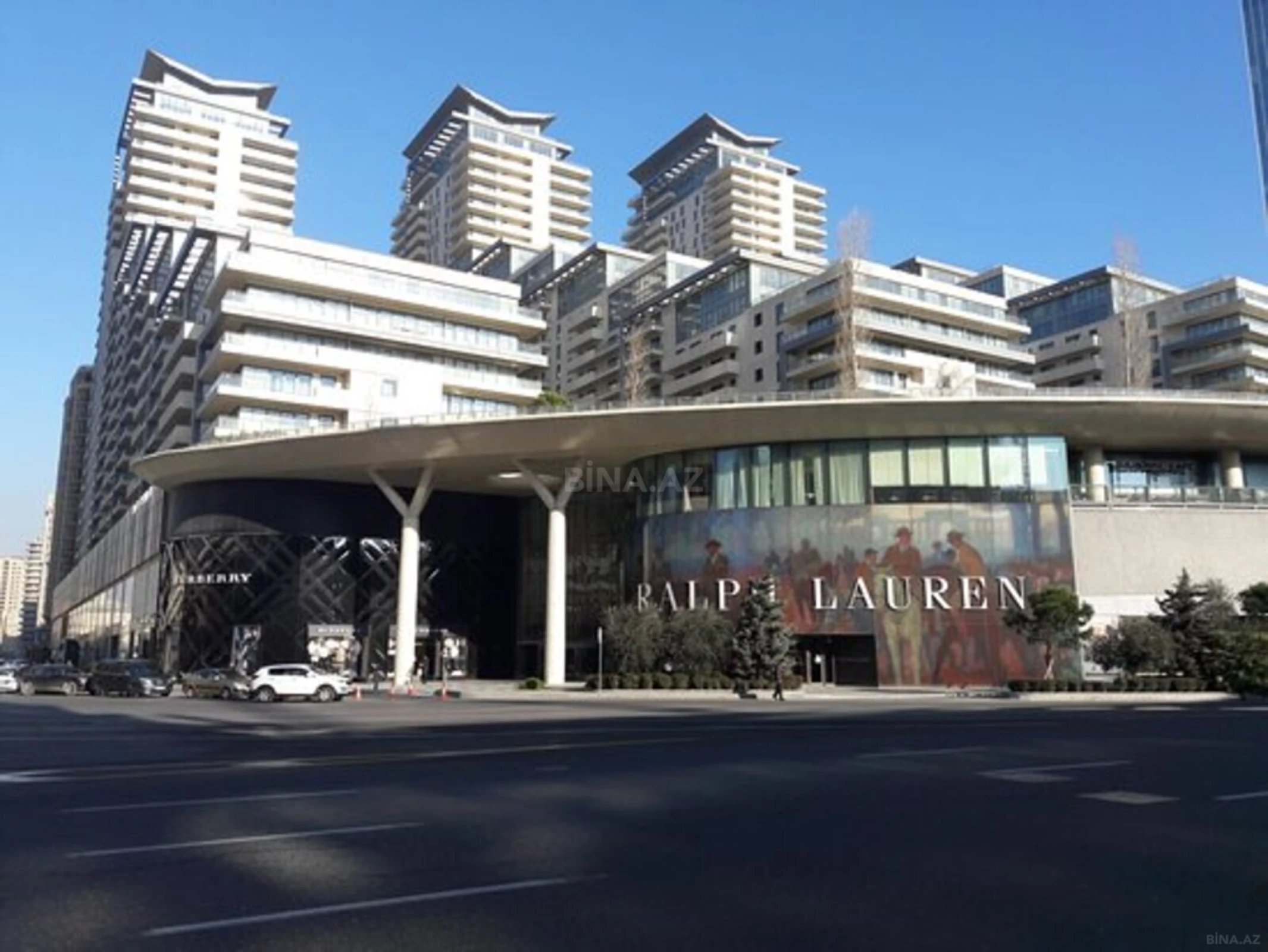 Kirayə verilir 2 otaqlı mənzil 94 m²