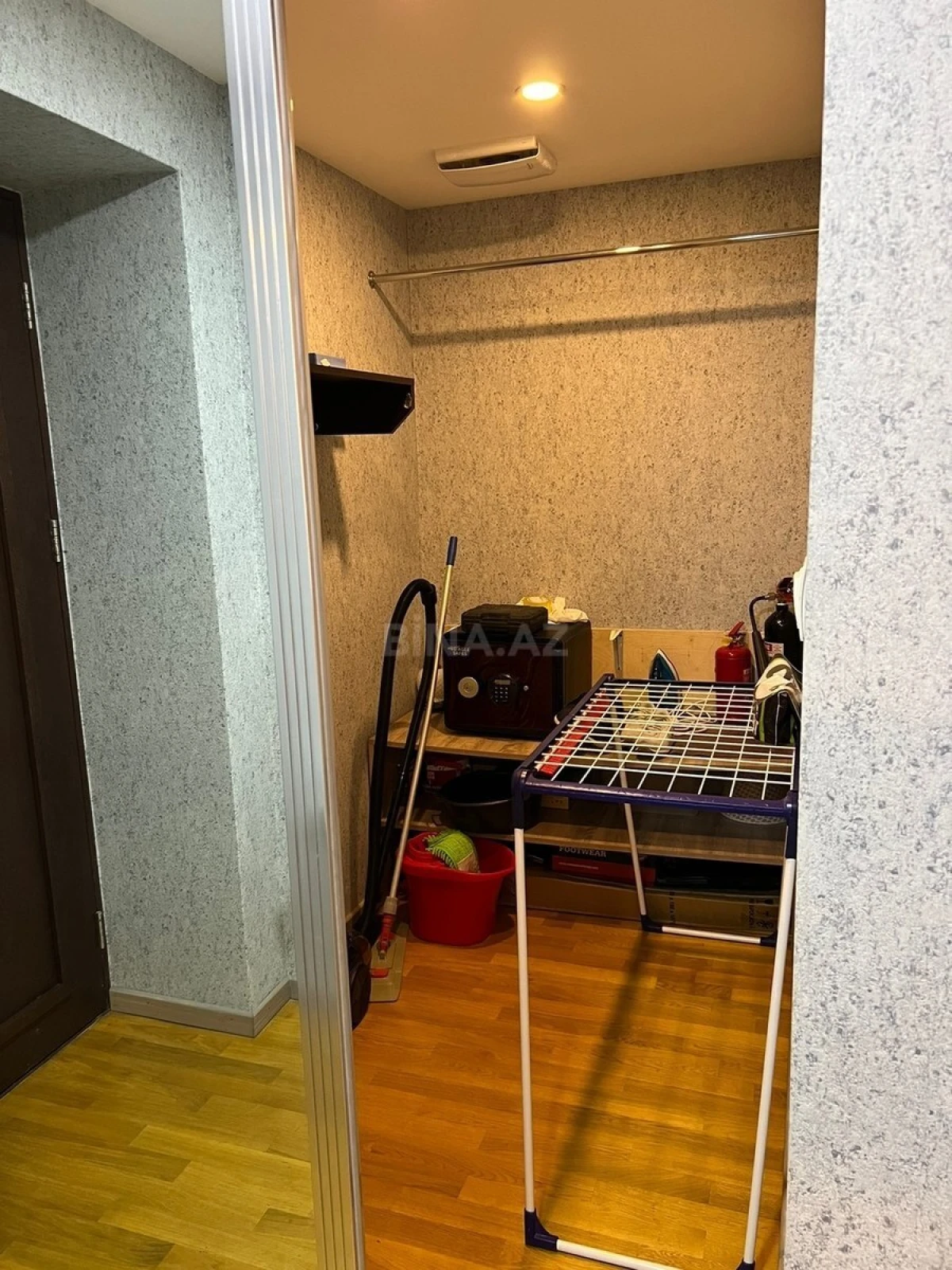 Kirayə verilir 2 otaqlı mənzil 94 m²