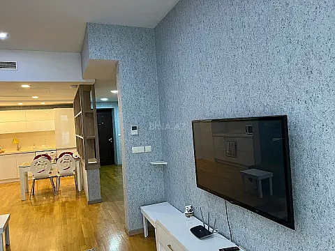 Kirayə verilir 2 otaqlı mənzil 94 m²
