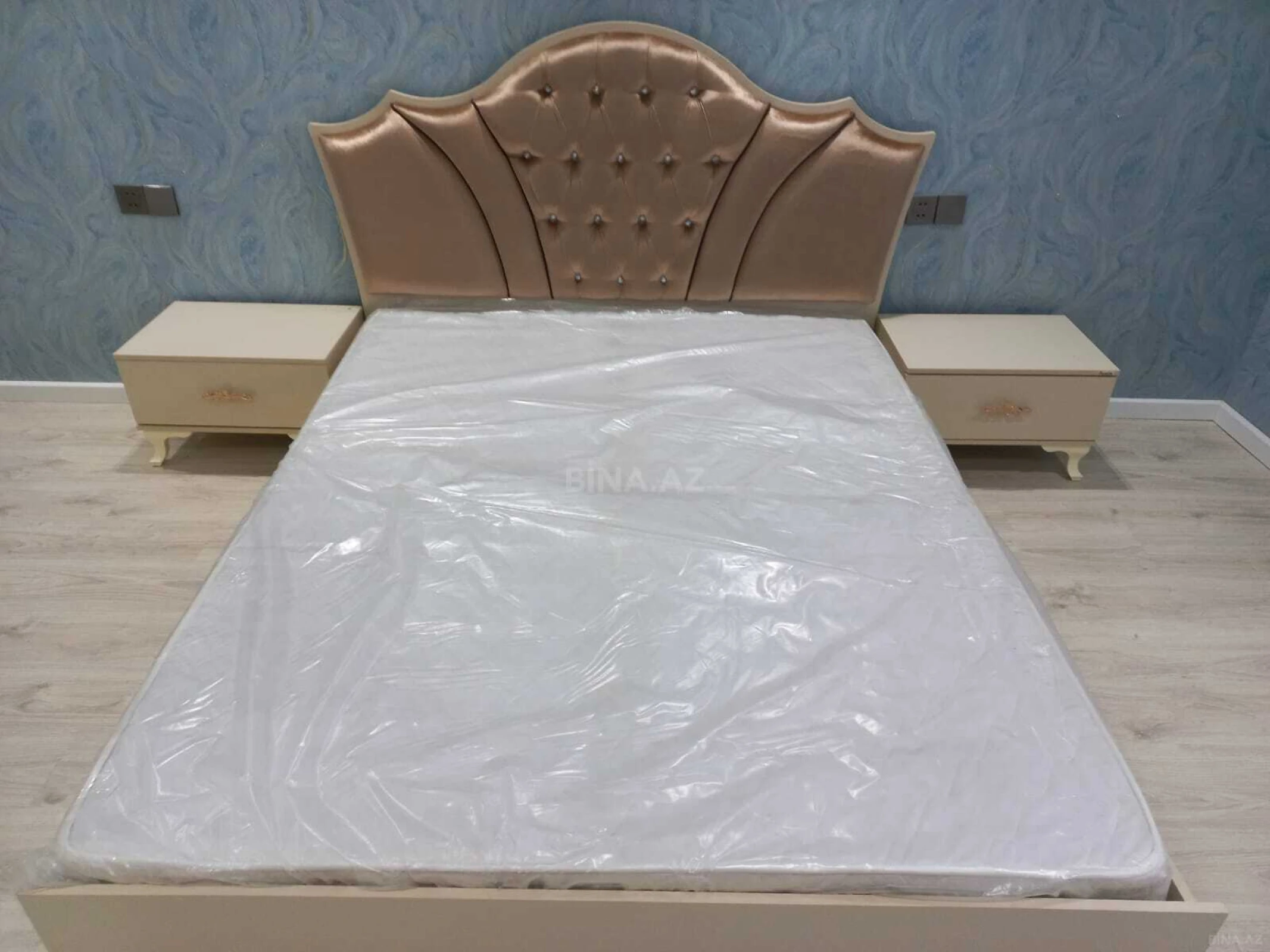 Kirayə verilir 2 otaqlı mənzil 70 m²