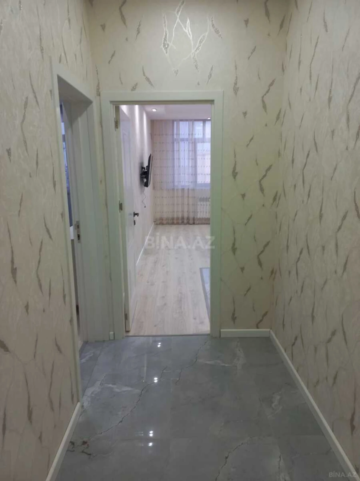 Kirayə verilir 2 otaqlı mənzil 70 m²
