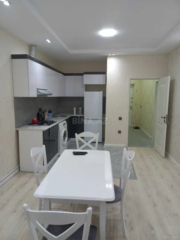 Kirayə verilir 2 otaqlı mənzil 70 m²