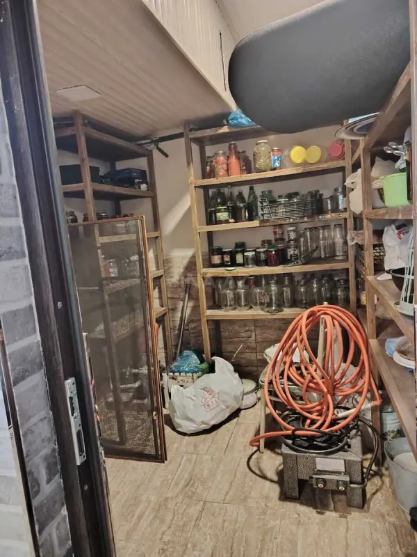 Satılır 7 otaqlı həyət evi 380 m²