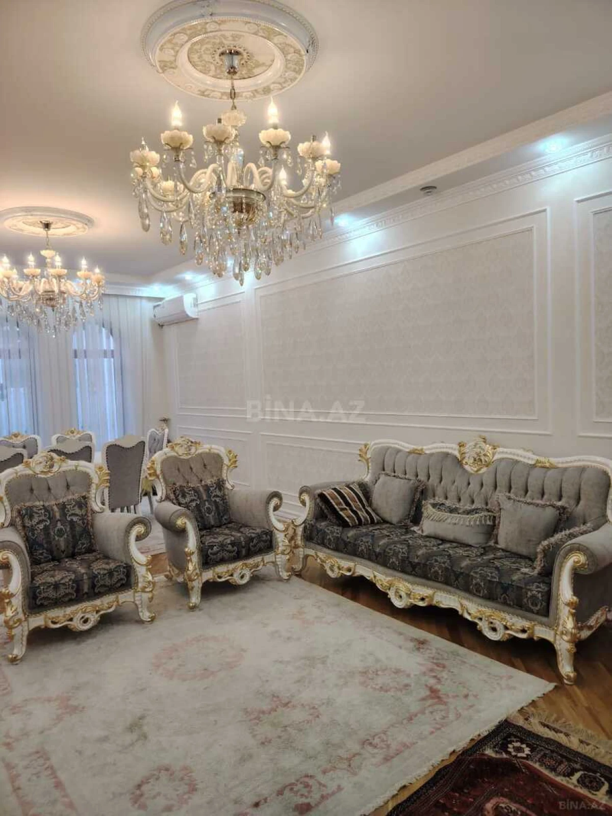 Satılır 7 otaqlı həyət evi 380 m²