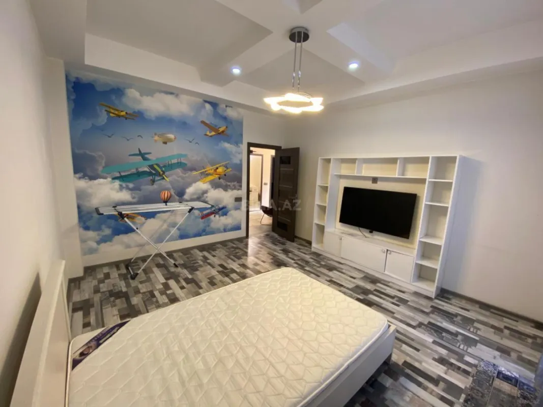 Kirayə verilir 2 otaqlı mənzil 120 m²