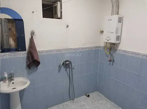 Kirayə verilir 6 otaqlı həyət evi 150 m²
