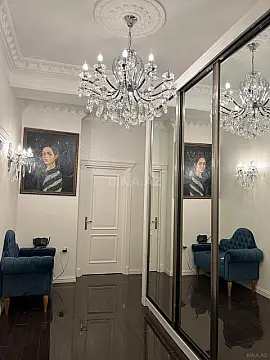 Kirayə verilir 3 otaqlı mənzil 124 m²