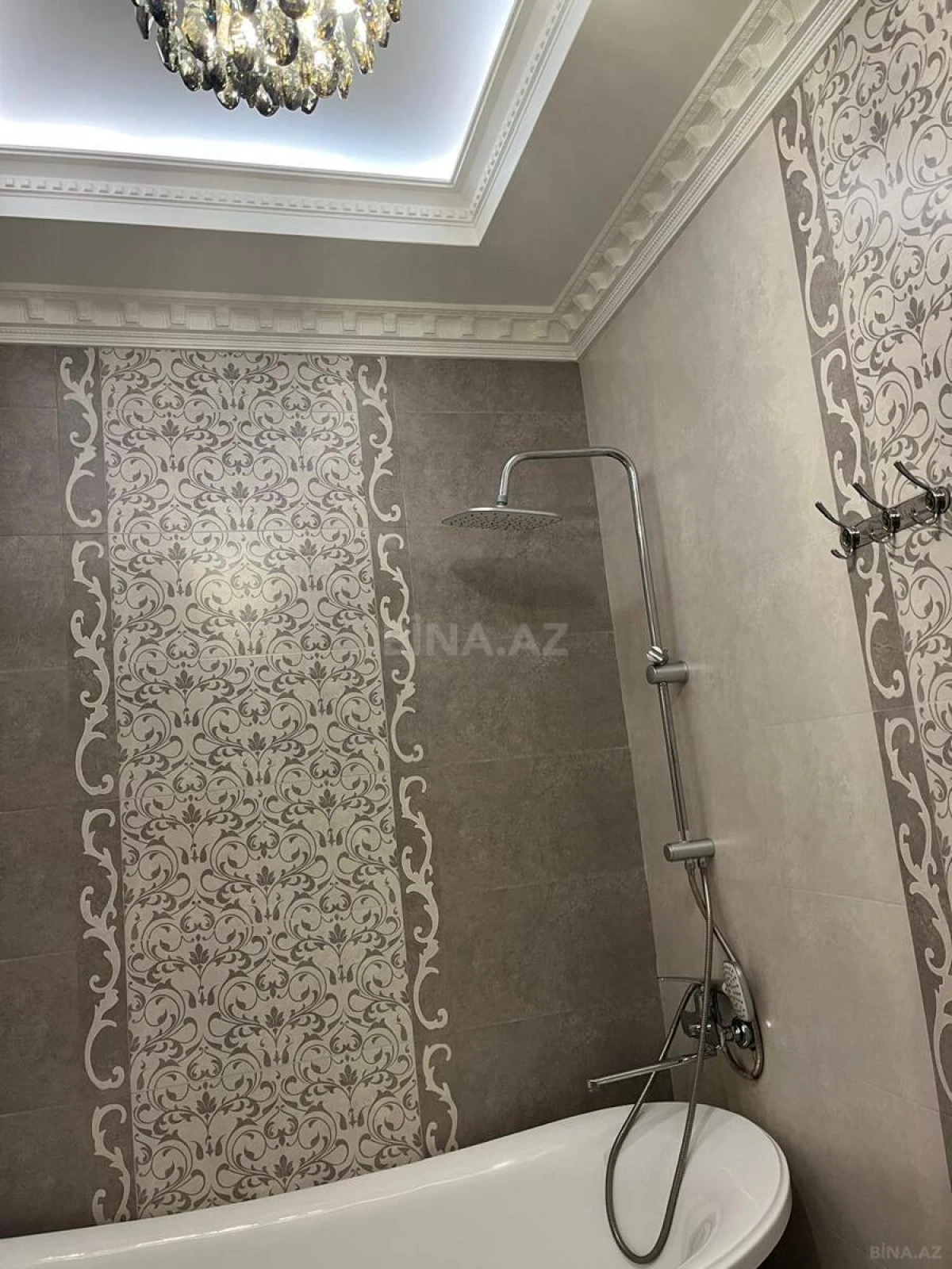 Kirayə verilir 3 otaqlı mənzil 124 m²