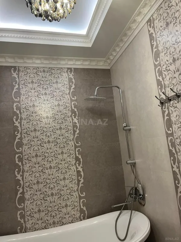 Kirayə verilir 3 otaqlı mənzil 124 m²