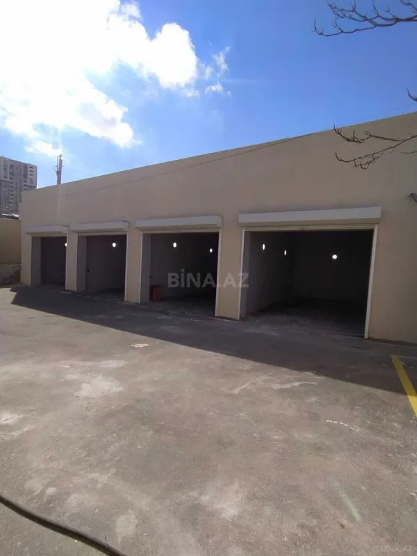 Satılır obyekt 350 m²