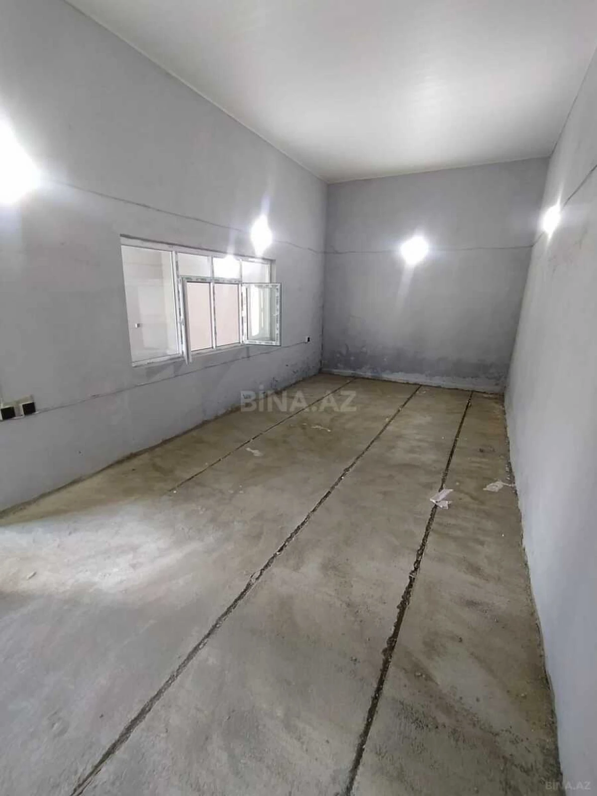Satılır obyekt 350 m²