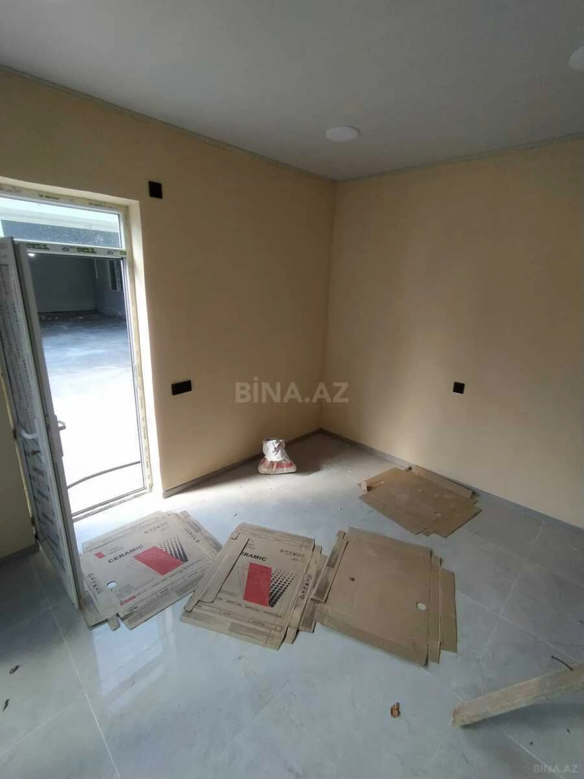 Satılır obyekt 350 m²