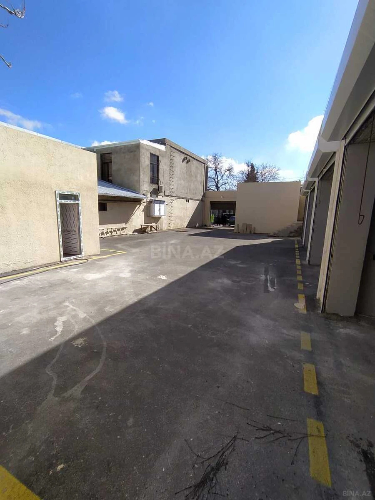 Satılır obyekt 350 m²