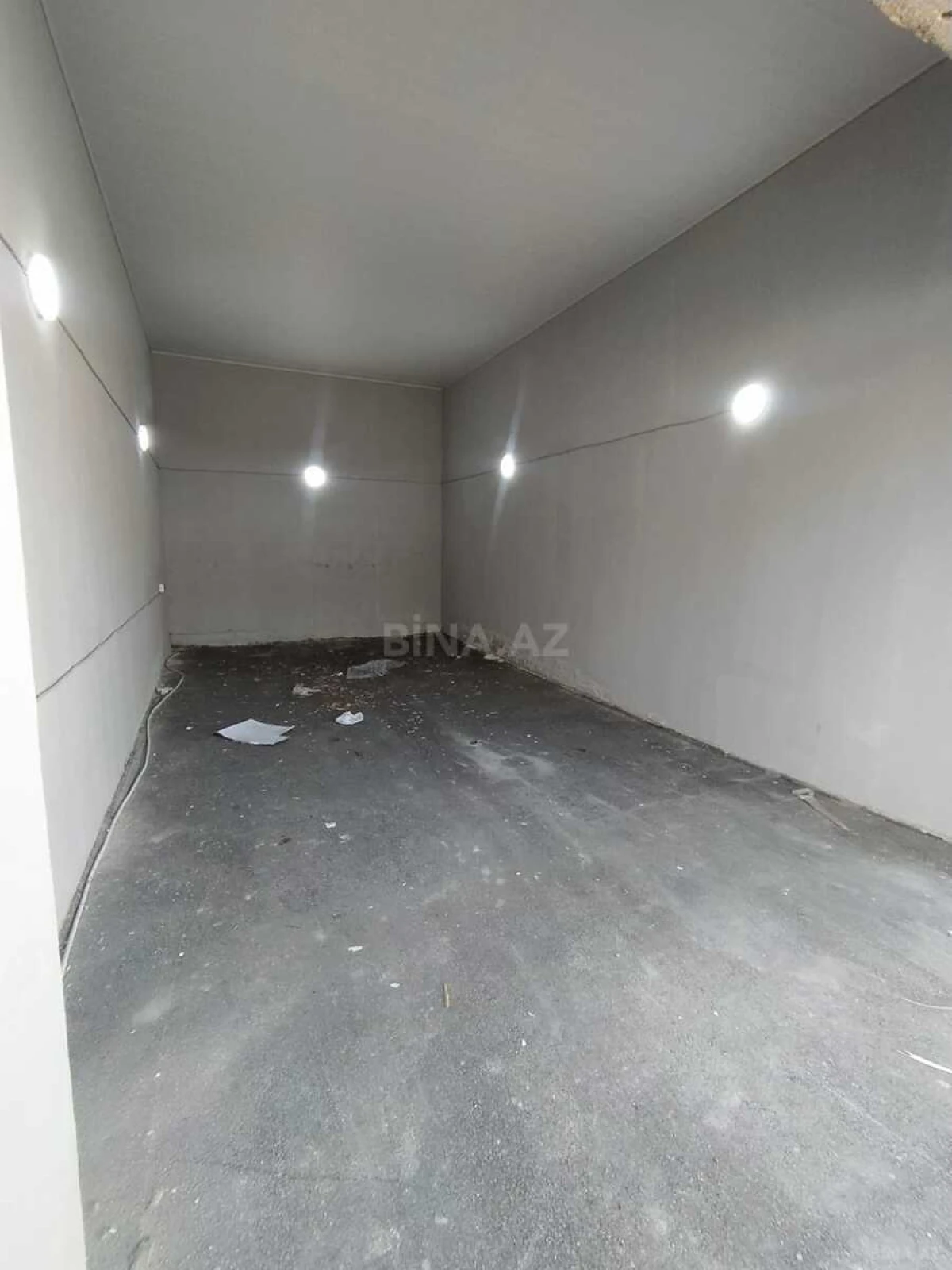 Satılır obyekt 350 m²