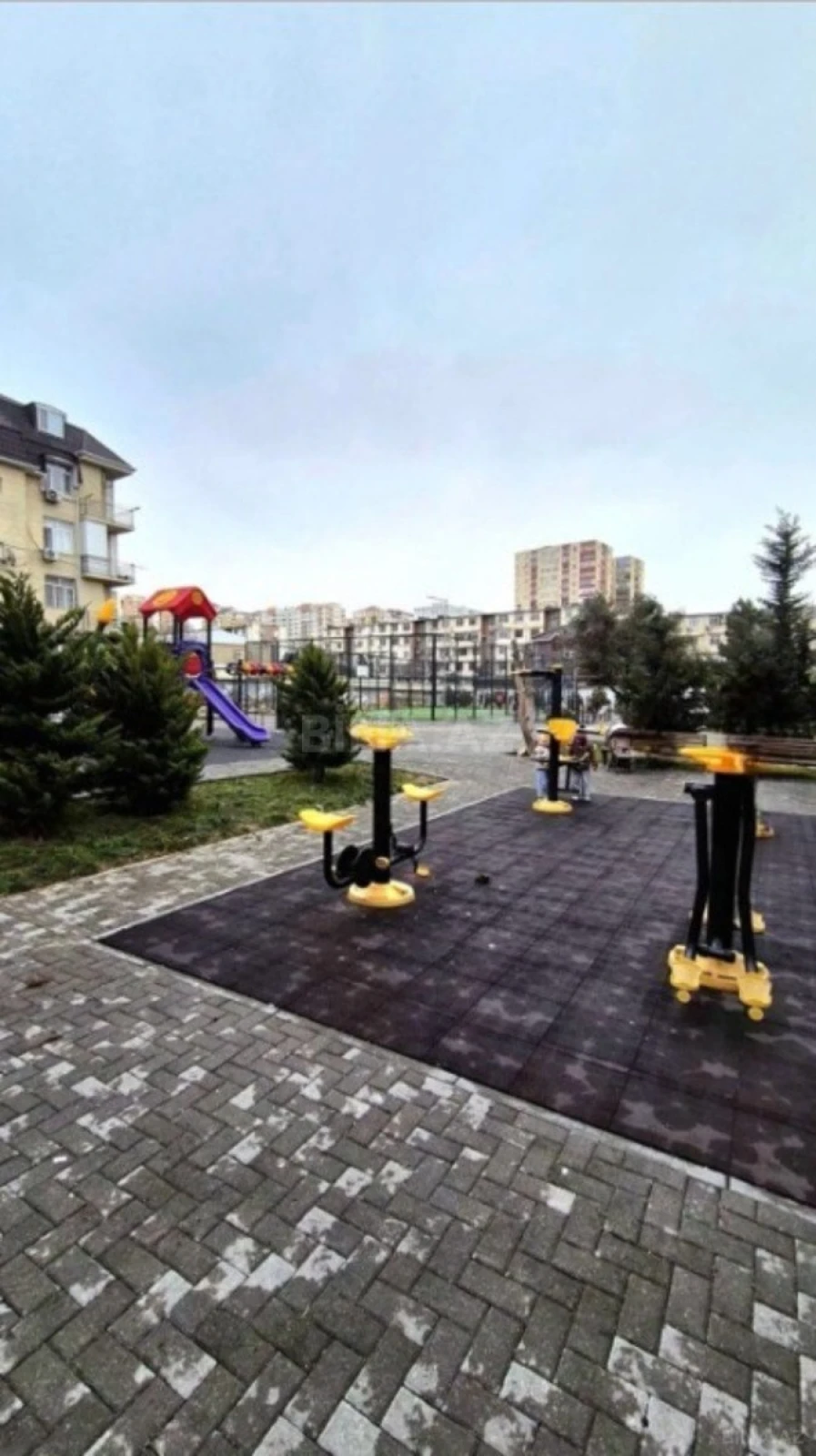 Satılır 3 otaqlı mənzil 85 m²