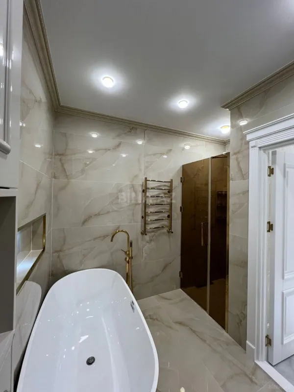 Kirayə verilir 3 otaqlı mənzil 148 m²