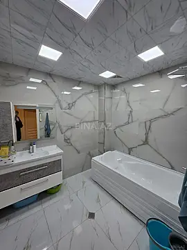 Kirayə verilir 3 otaqlı mənzil 134 m²