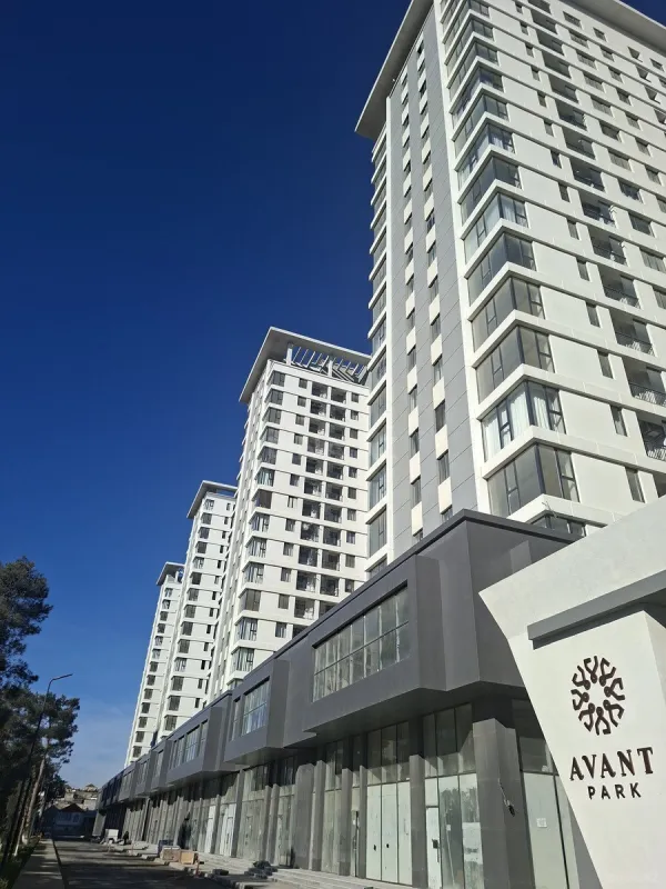 Satılır 2 otaqlı mənzil 110 m²