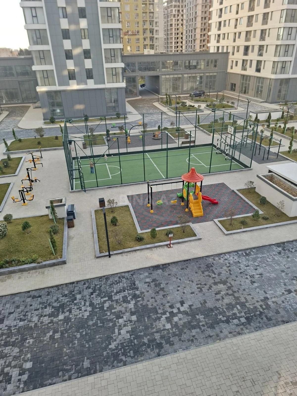 Satılır 2 otaqlı mənzil 110 m²