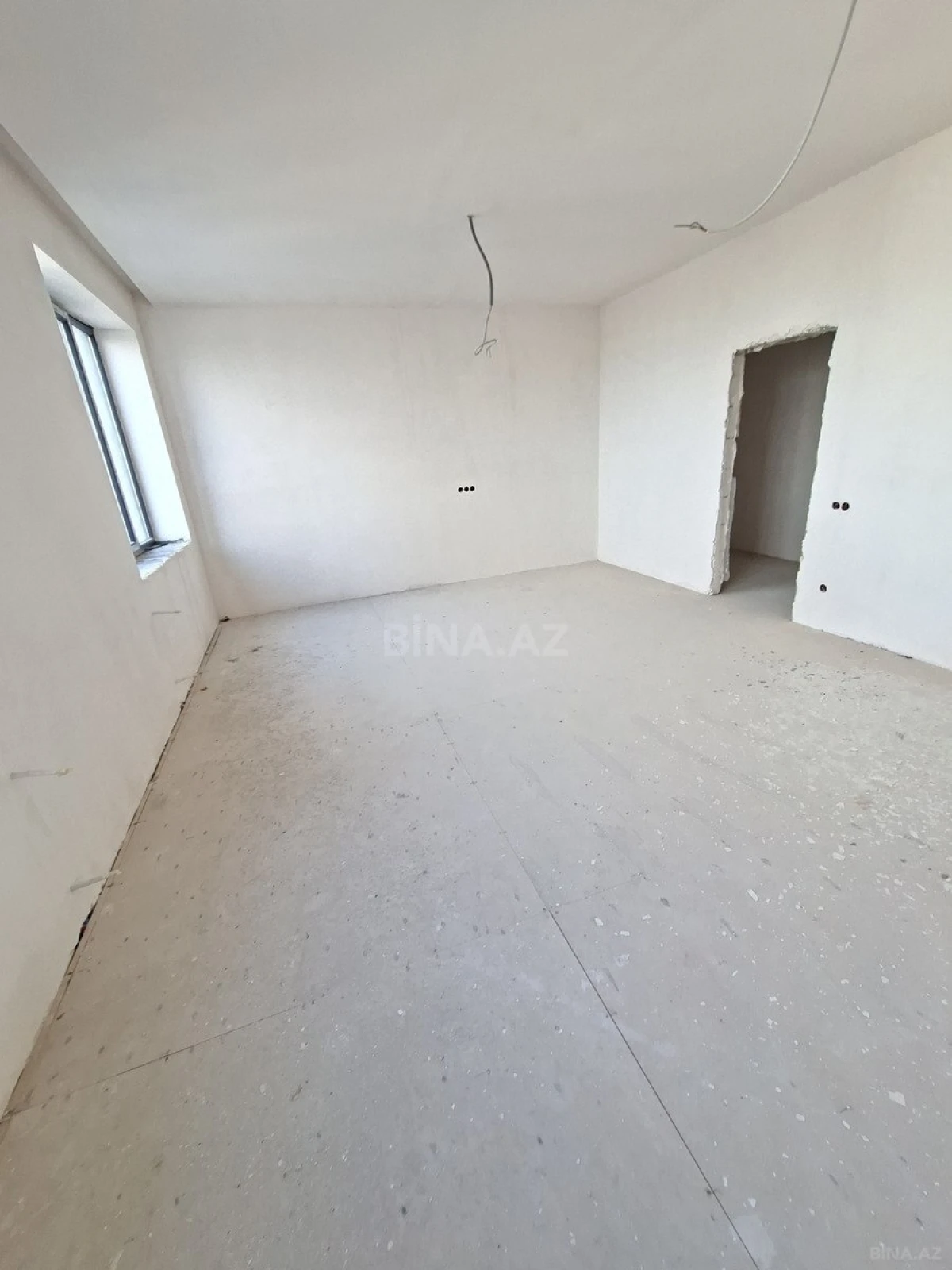 Satılır 2 otaqlı mənzil 110 m²