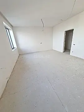 Satılır 2 otaqlı mənzil 110 m²