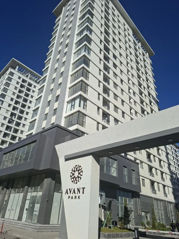 Satılır 2 otaqlı mənzil 110 m²
