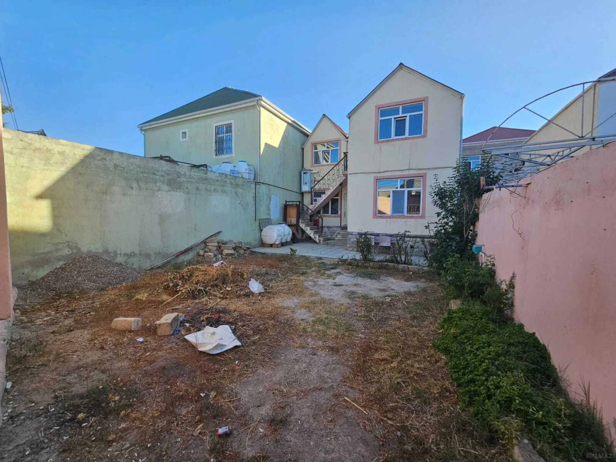 Satılır 6 otaqlı həyət evi 96 m²