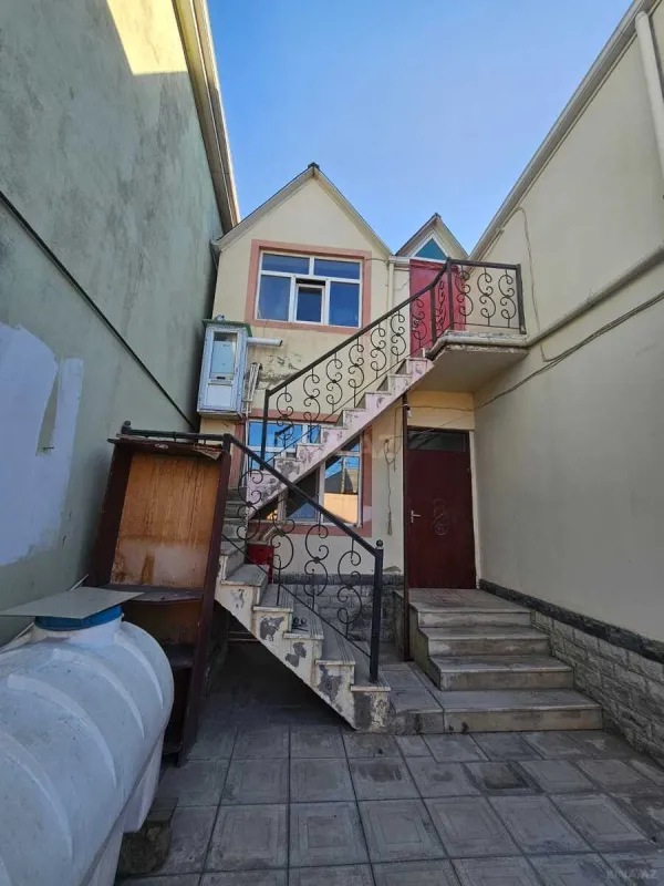 Satılır 6 otaqlı həyət evi 96 m²