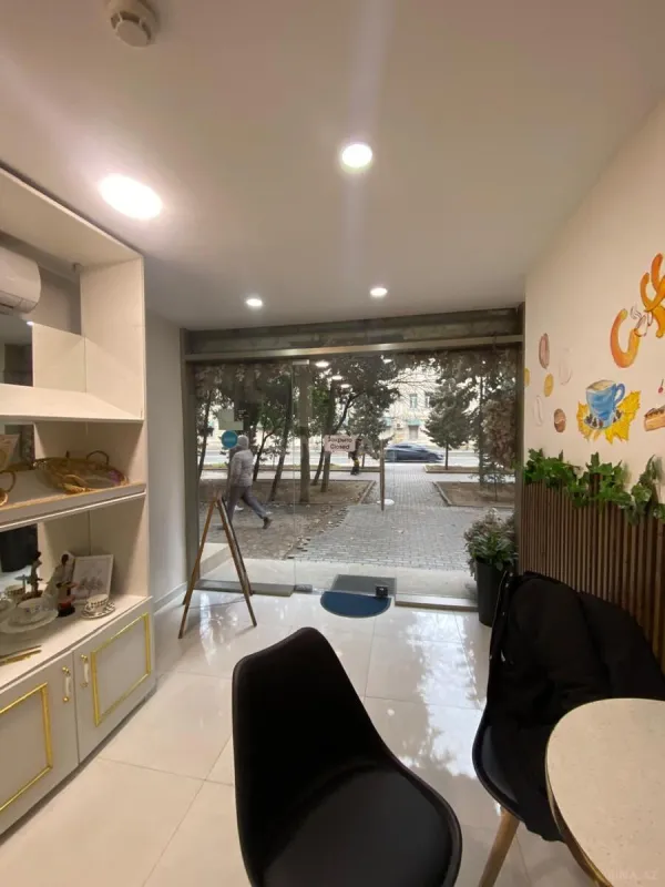 Satılır obyekt 52 m²