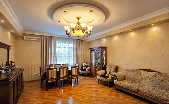 Satılır 3 otaqlı mənzil 132 m² — Bakı, Nərimanov 3 otaq 132.00 m²