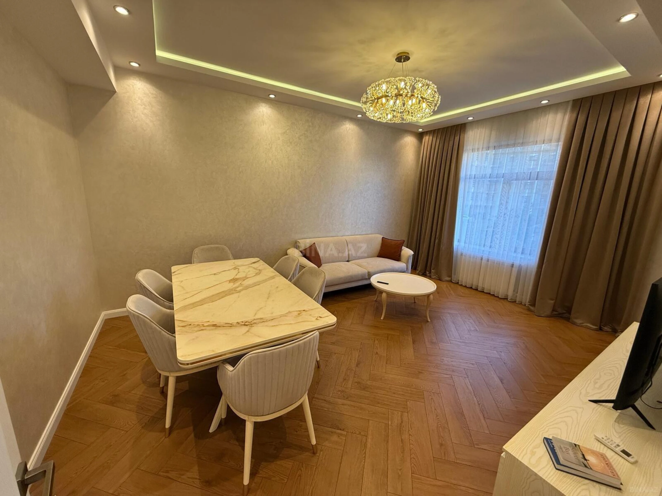 Kirayə verilir 3 otaqlı mənzil 115 m²
