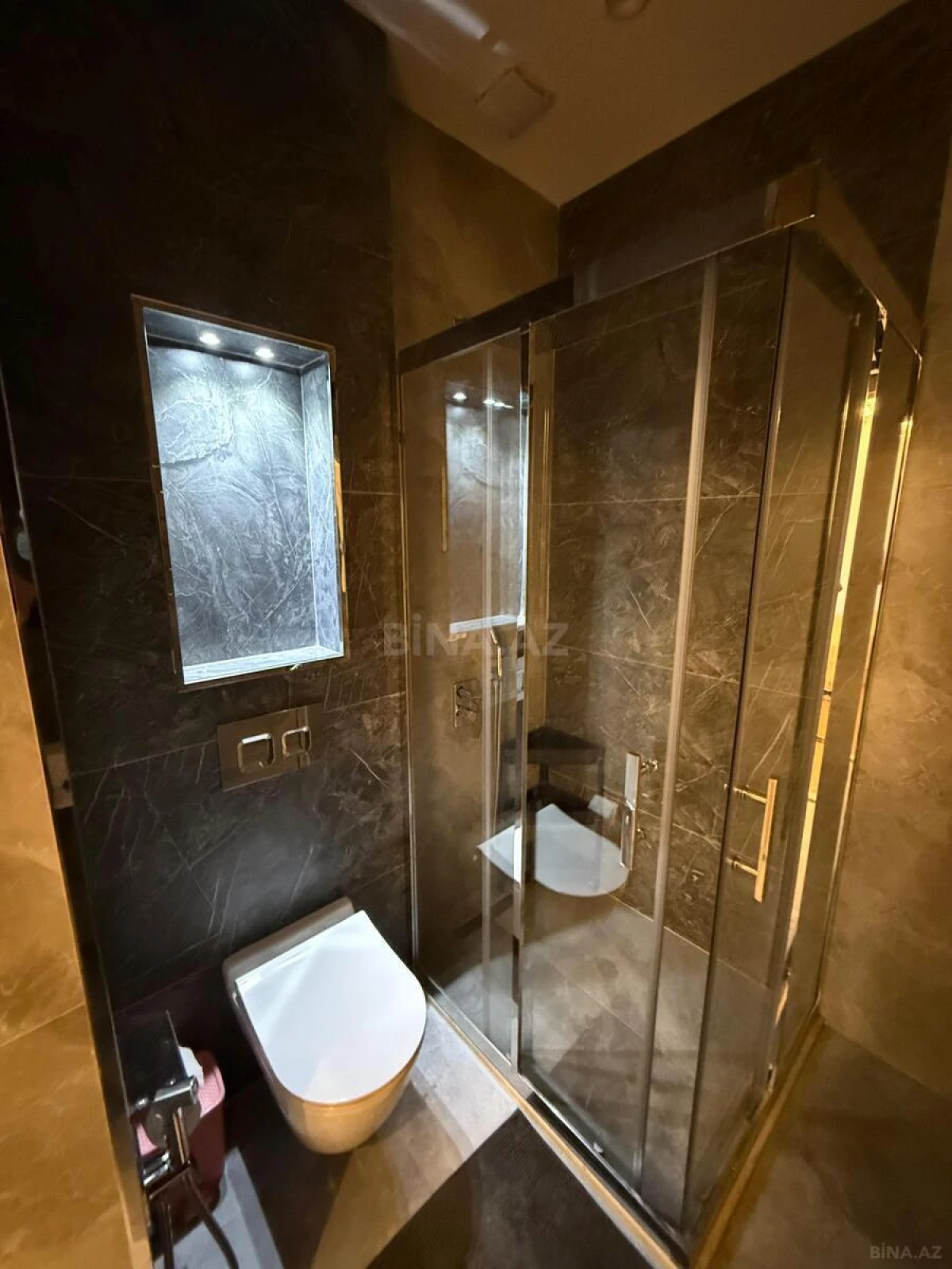 Kirayə verilir 3 otaqlı mənzil 115 m²