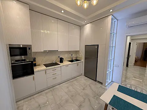 Kirayə verilir 3 otaqlı mənzil 115 m²